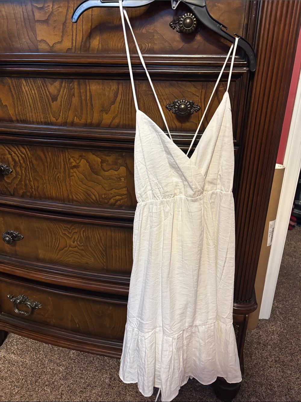 NWOT White Spaghetti Strap V-Neck Summer Dress size small